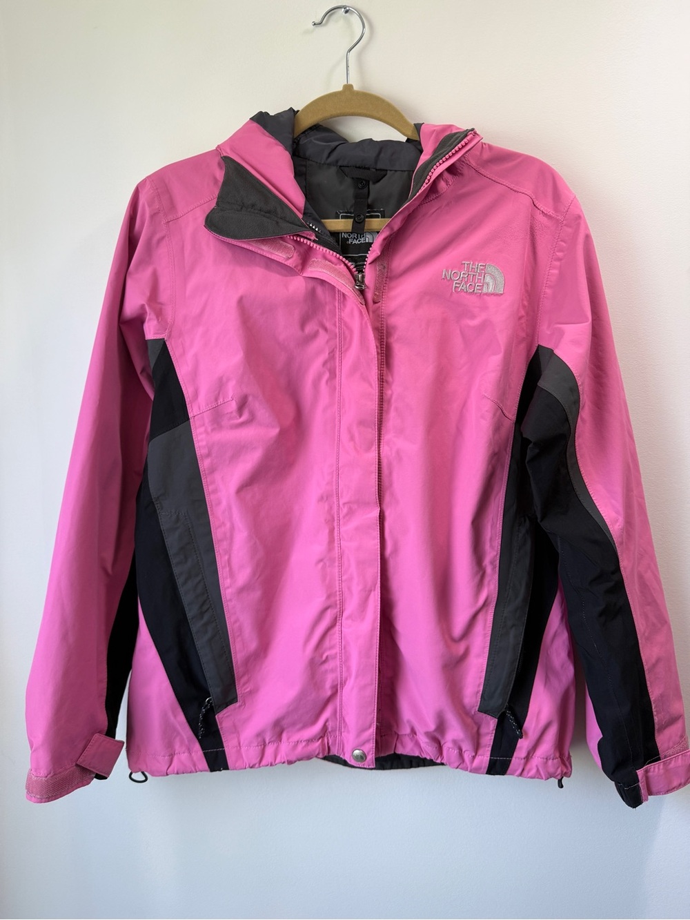 The North Face Women's Pink and Black Ski Jacket with Hood